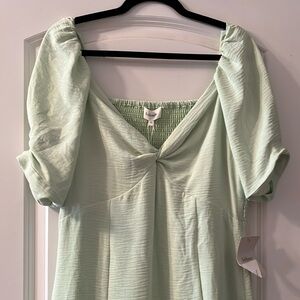 Boutique mint green stress